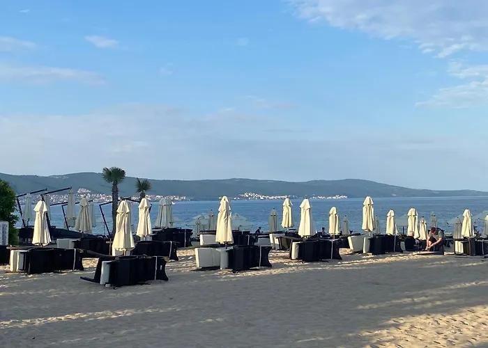 Апартаменти Sapphire 202 Sunny *